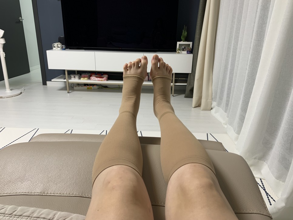 통증, 의료용 압박 스토킹 후기, 아기 크기, 체중, 증상, 태동, 배 크기, 우정 사진 촬영 30-34주 주물 사진 : 출산 휴가, 산전 우울증, 포유문 산부인과 산전 마사지, 다리 붓기, 손가락 1