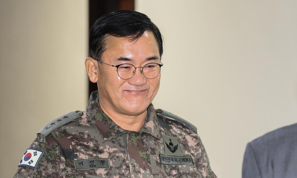 군의 중립성