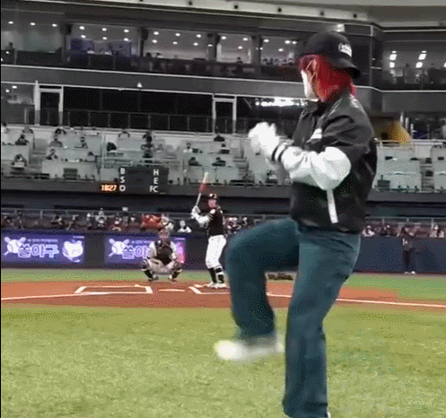  아이키 시구 움짤.gif