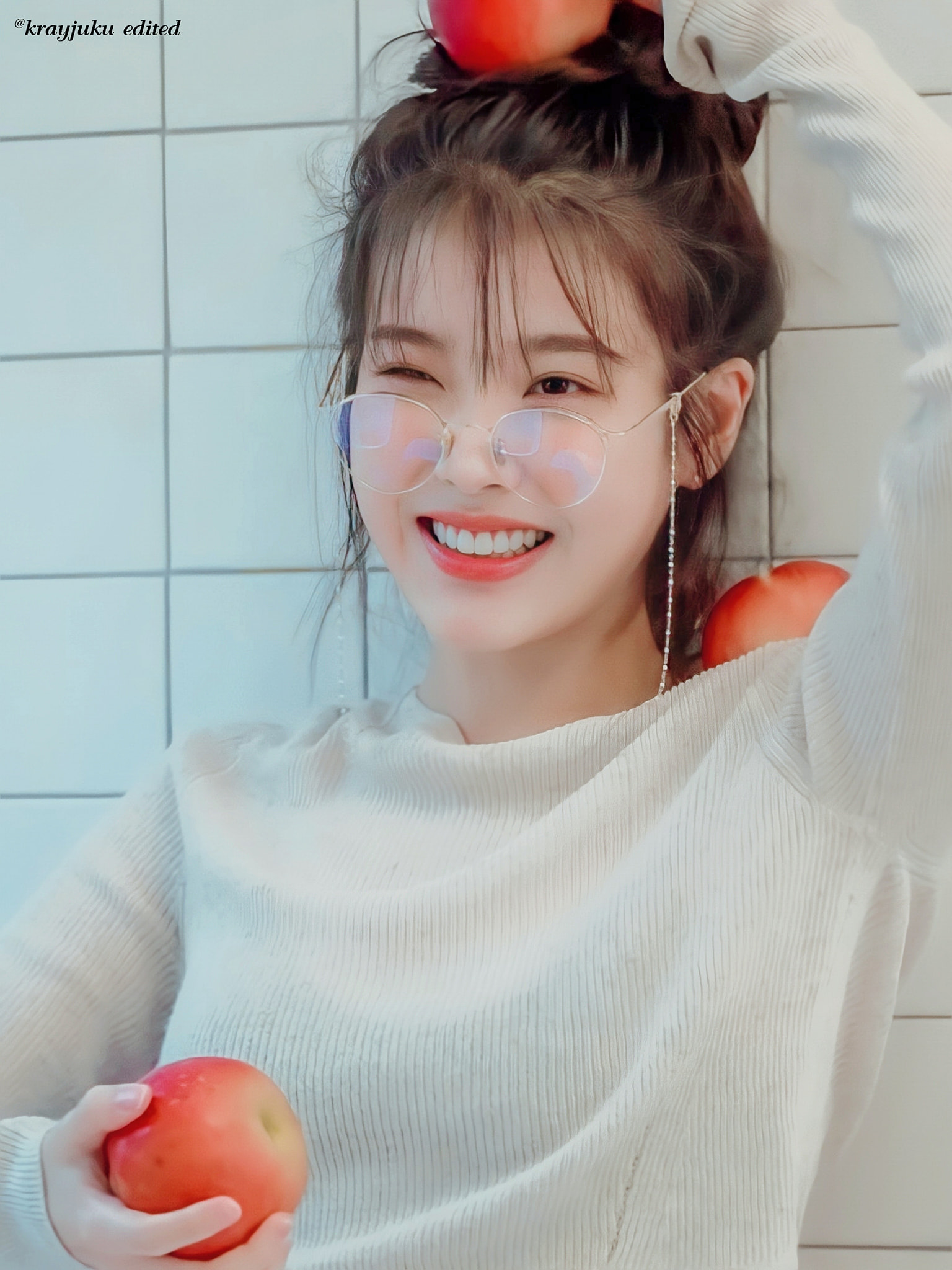  아이유 시즌 그리팅IU 2021시즌 그리팅 사진들 모음