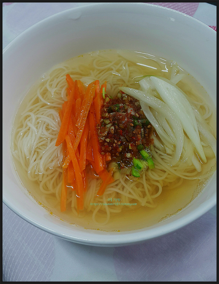 멸치국수 이미지