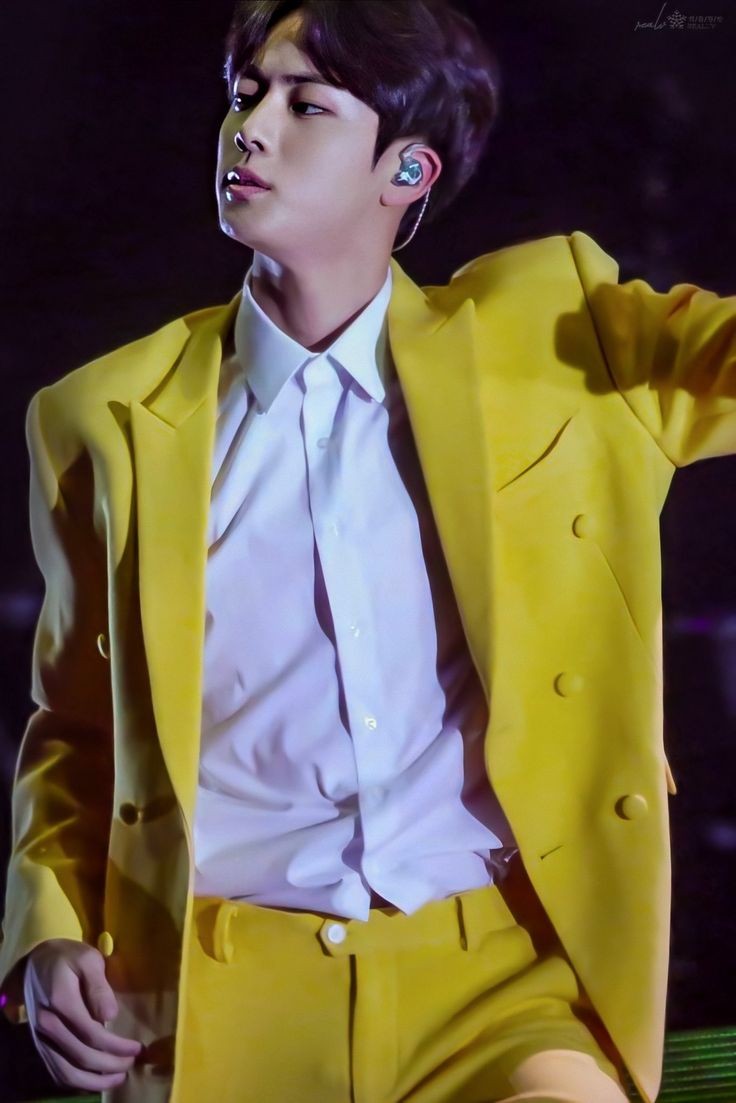  방탄소년단 석진이의 화려한 스포라이트
