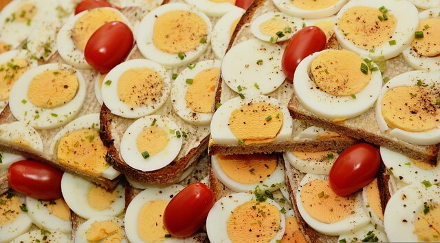 비오틴 함유 식품 : 달걀