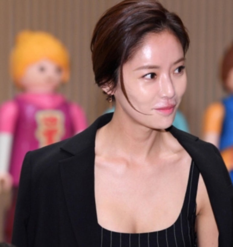 황정음, 43억 원 횡령 혐의로 기소