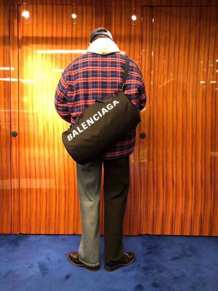 [BALENCIAGA] 발렌시아가 코쿤 집업 자켓 584811 TFM06 4800