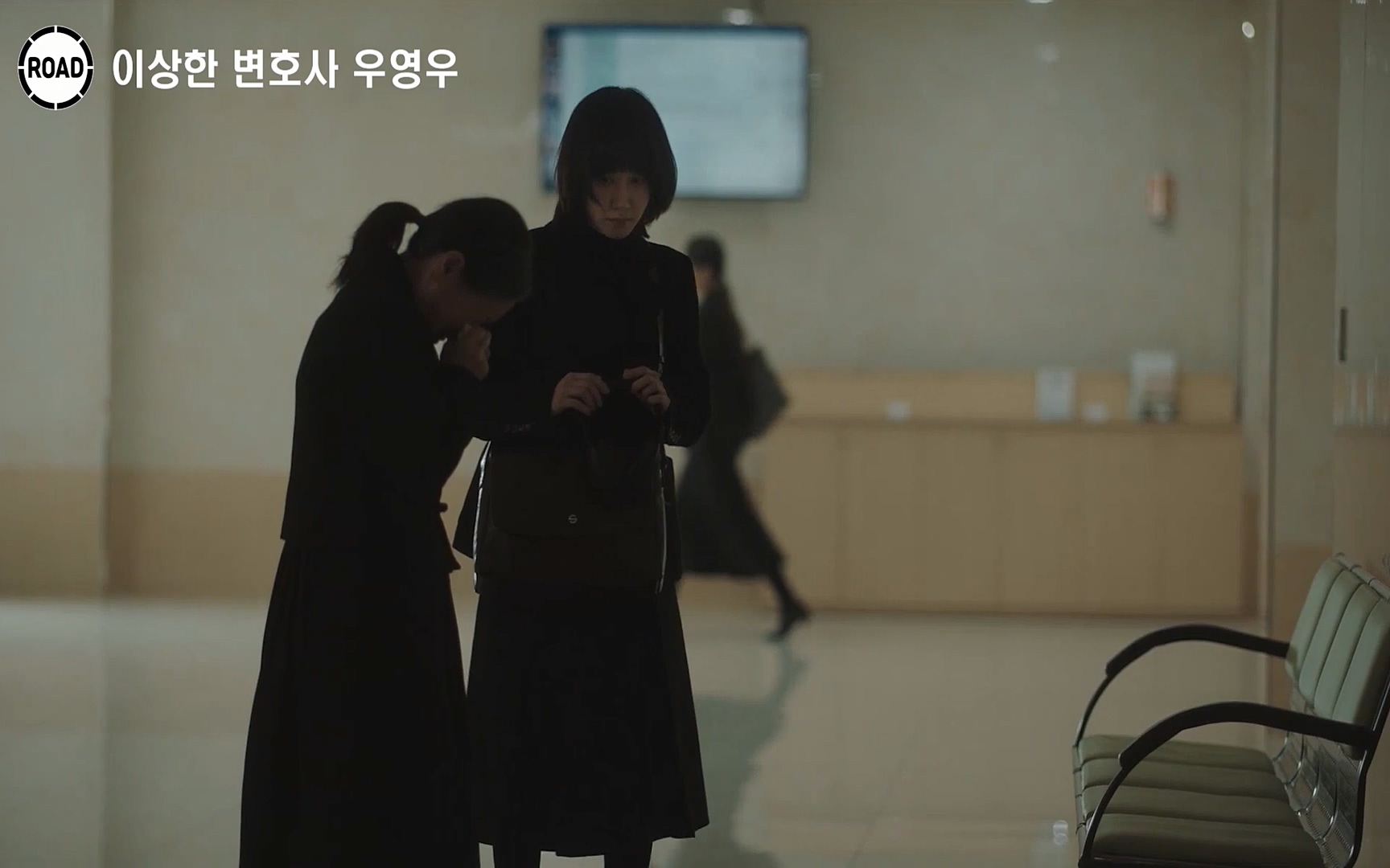 신선한 소재와 깔끔한 전개, 아름다운 결말로 시청율 신기록 세우며 전 세계인의 마음을 울린??이상한 변호사 우영우??시즌1, 《1~16화》 한방에 몰아보기.mp4_20220824_140901.583.jpg