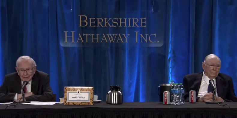  버크셔 해서웨이(Berkshire Hathaway) 연례 회의에서 워렌 버핏의 코멘트 - yahoo finance, '당신의 최고의 투자는 당신 자신입니다', 버크셔 해서웨이 제국, '버크셔 해서웨이 주주는 걱정할 필요가 없..