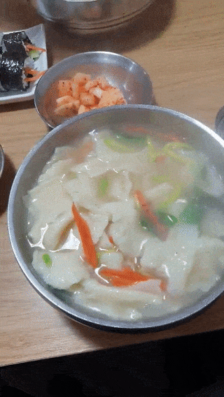  [신촌역맛집]신촌 수제비 맛집 since1988 대박 가성비 feat. 김밥