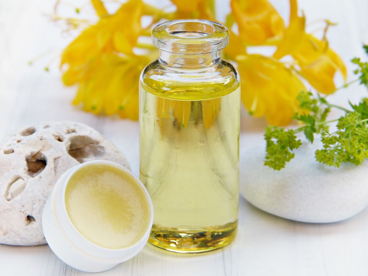 2024년 글로벌 향수(Fragrance) 시장 트렌드 및 성공 전략
