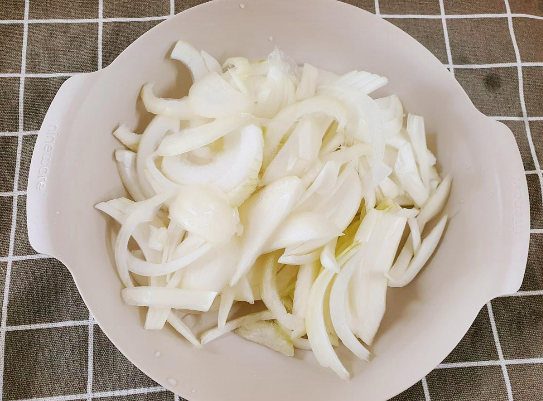 채썬 양파 사진