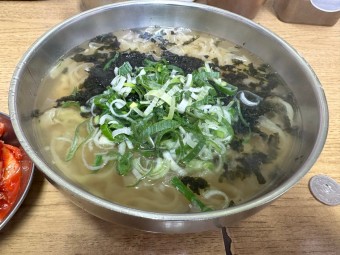 4500원 손칼국수