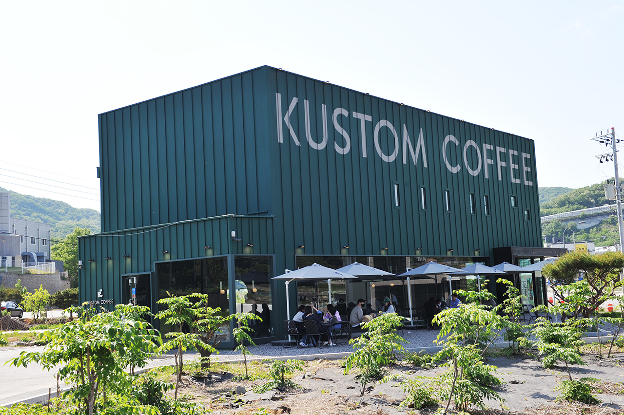  커스텀커피(KUSTOM COFFEE) 더하우스 라떼맛집