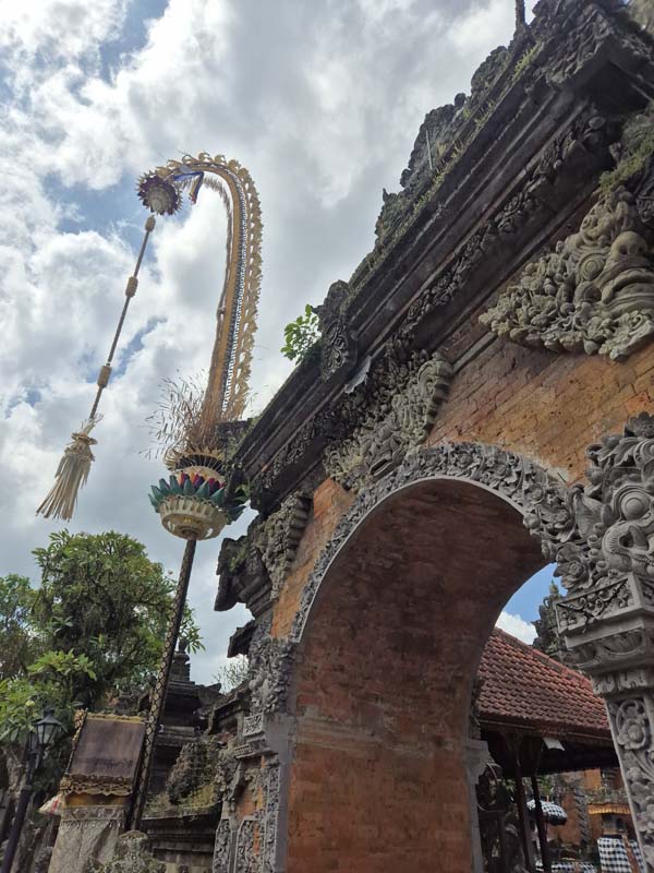 발리여행_우붓여행_시내 관광_우붓 왕궁_ubud palace_건물들_정문입구