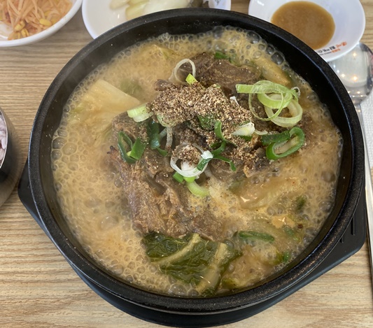 큰맘할매순대국 뼈해장국