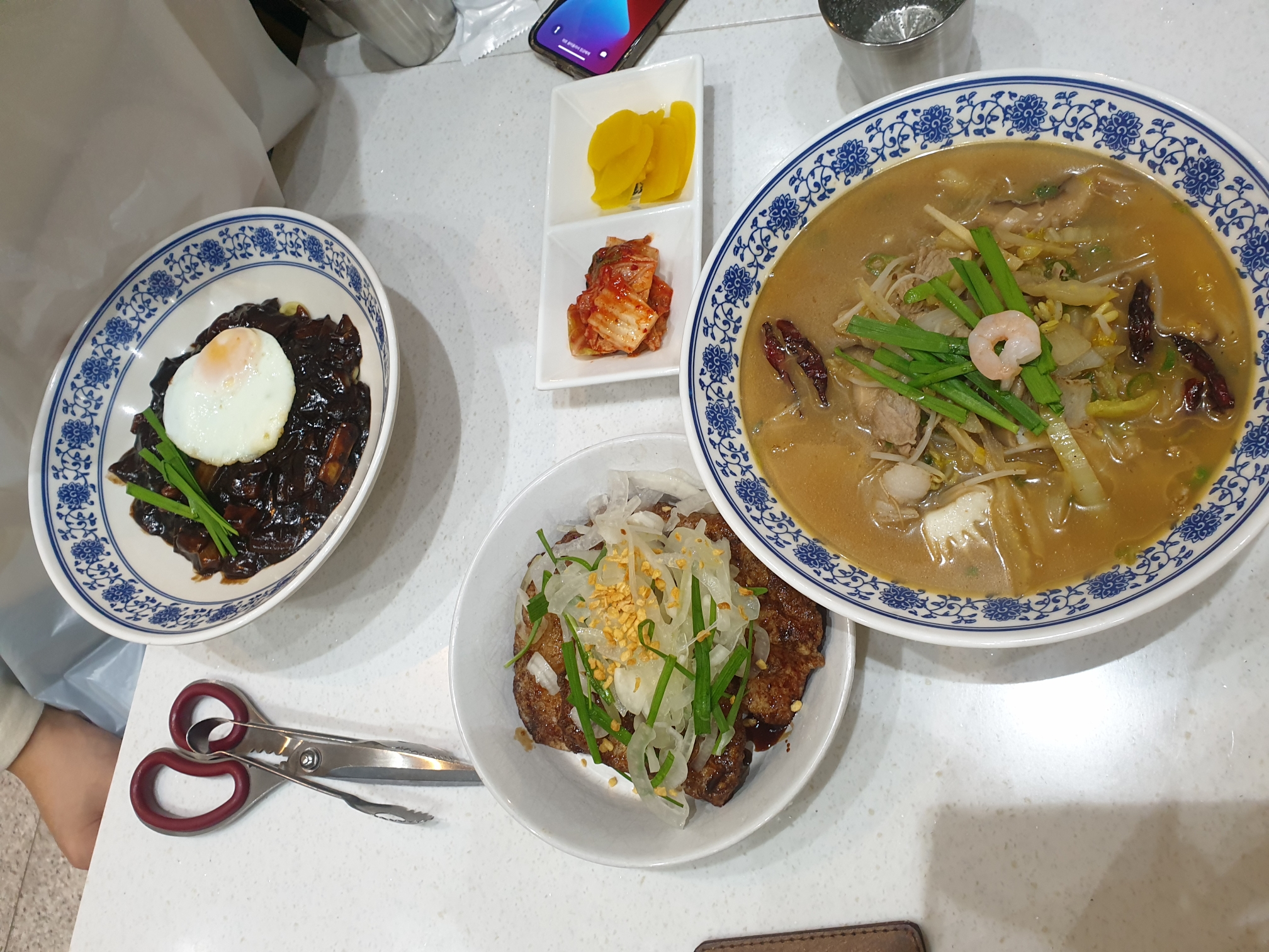  [광주 맛집 충장로  청킹맨션] 백짬뽕, 짜장, 꿔바로우미니 솔직 후기.