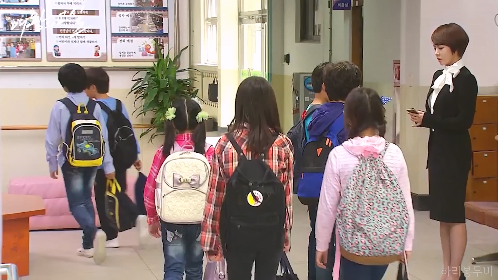 🔥절도,학교 방화 미수하는 무개념 초딩들 참교육하는 사이코패스 선생님🔥 ㄷㄷ일본 레전드 드라마를 리메이크한 한국 드라마 처음부터 결말까지 한 방에 몰아보기!!.mp4_20231111_154118.243.jpg