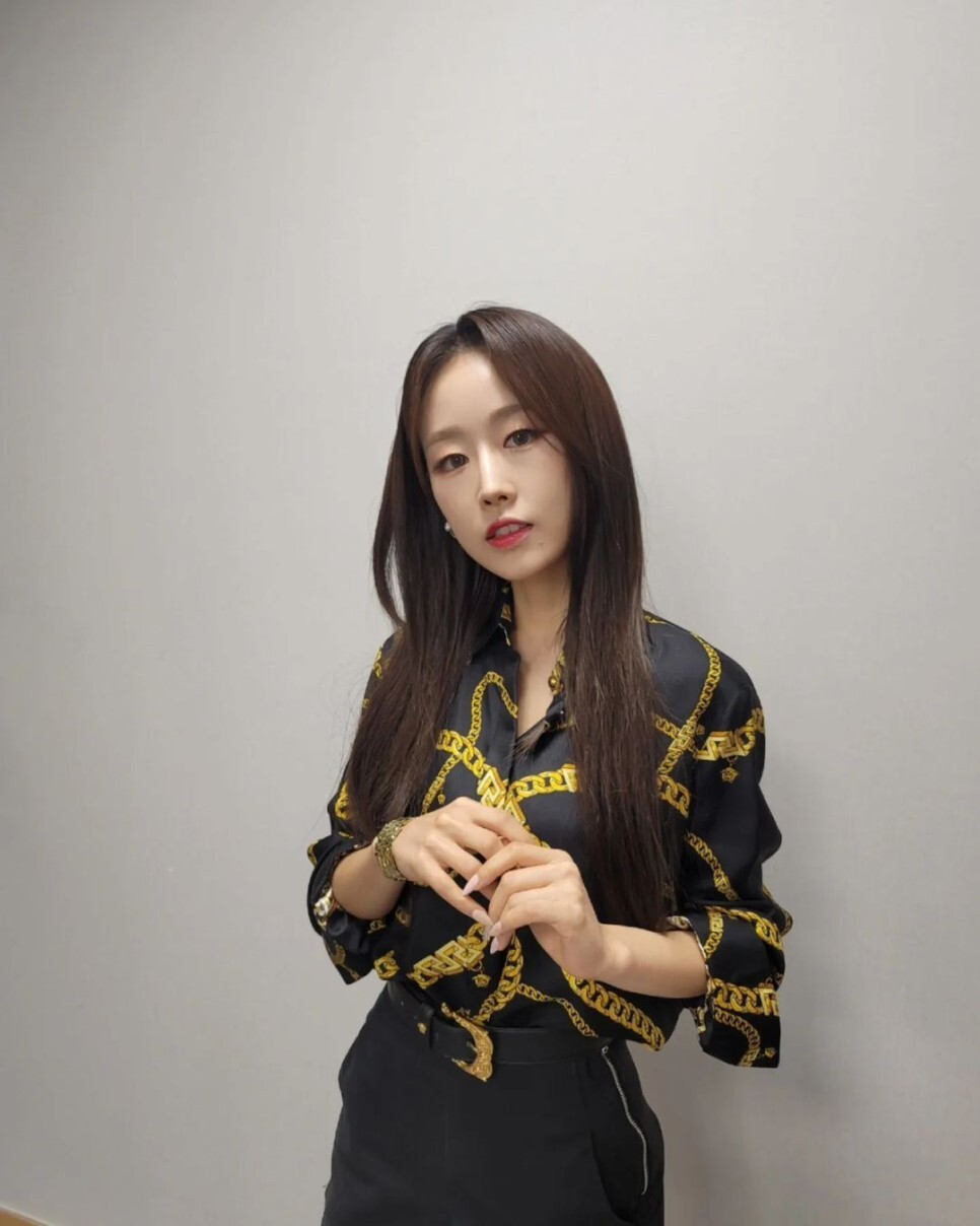  [러블리즈 이수정(베이비소울)] 220618 아리랑티비 라이브온 : 달을 걸어서 무대