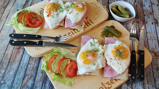 해외 여행에 필요한 영어 회화 : 음식 및 식당 편 - 4 : 맛있어요. (무슨무슨)맛이에요. yummy와 같은 영어 표현