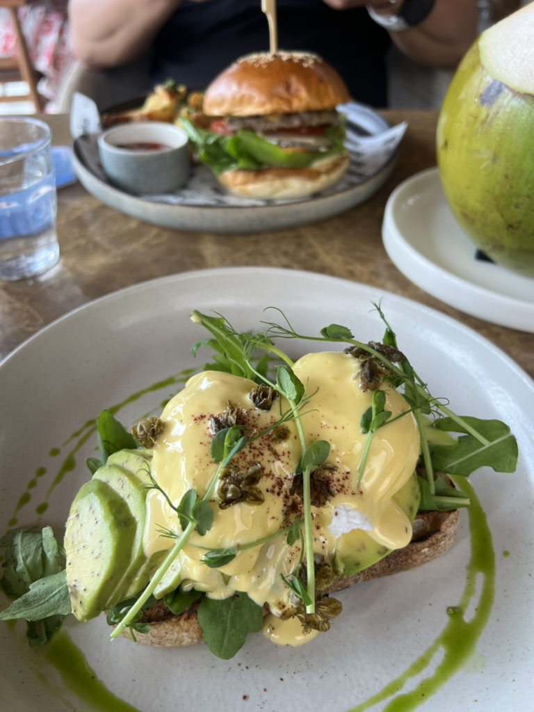 Suka Espresso Ubud Egg Benedict