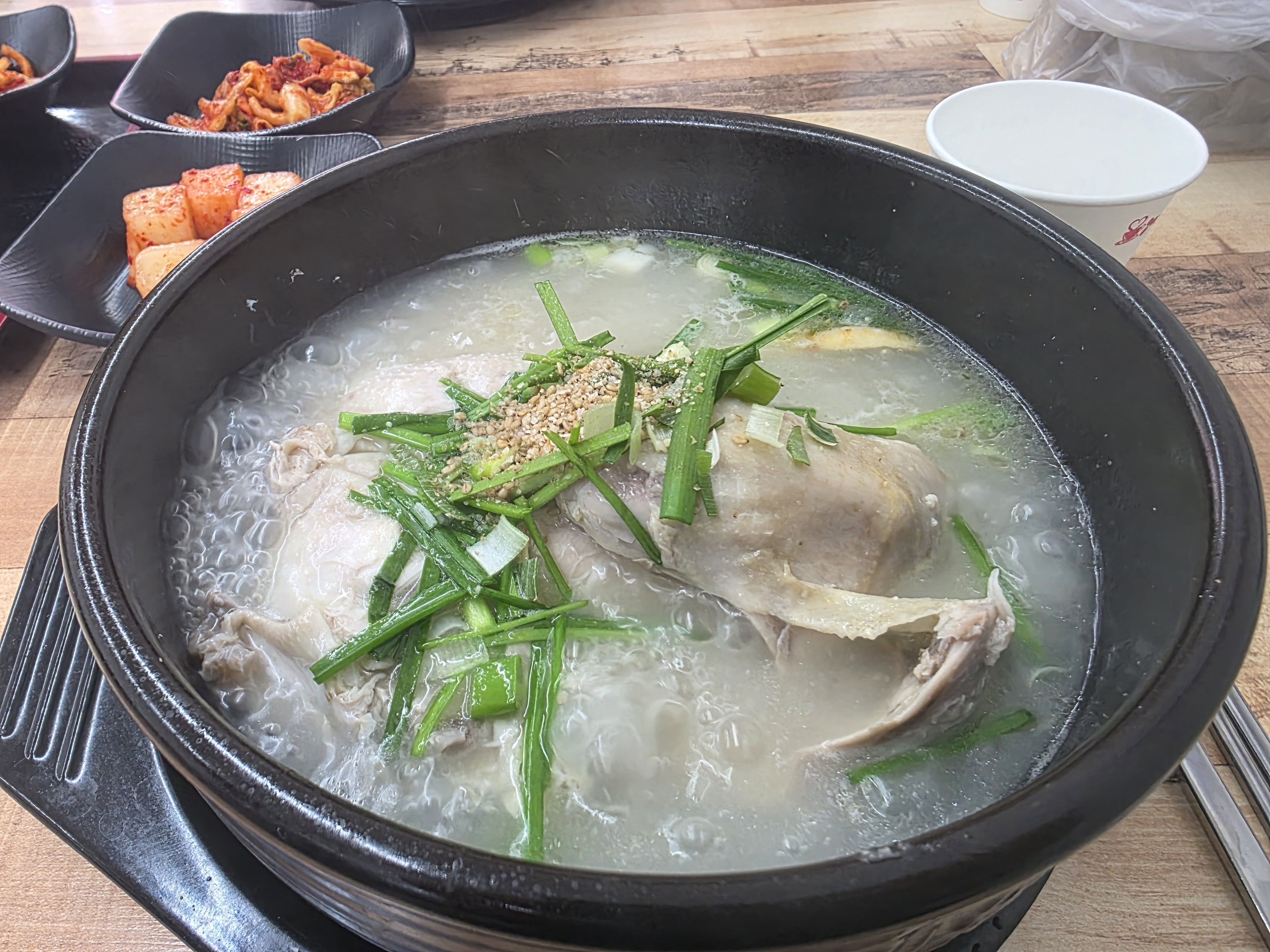 반가네 닭한마리곰탕 대표 사진