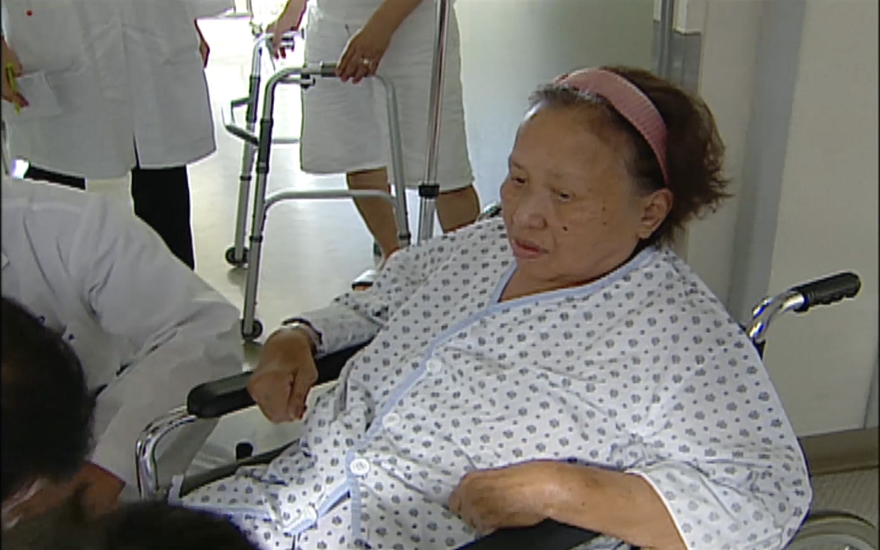 EBS 명의 헬스케어 - TV - 교육의 중심 EBS50대의 공포, 오십견 - 재활의학과 전문의 이강우 교수.mp4_20220913_202316.405.jpg