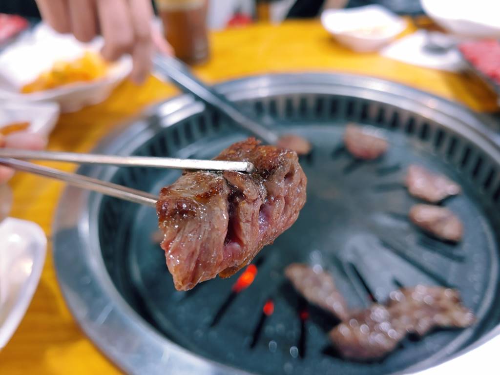 한우 한 점 맛있게