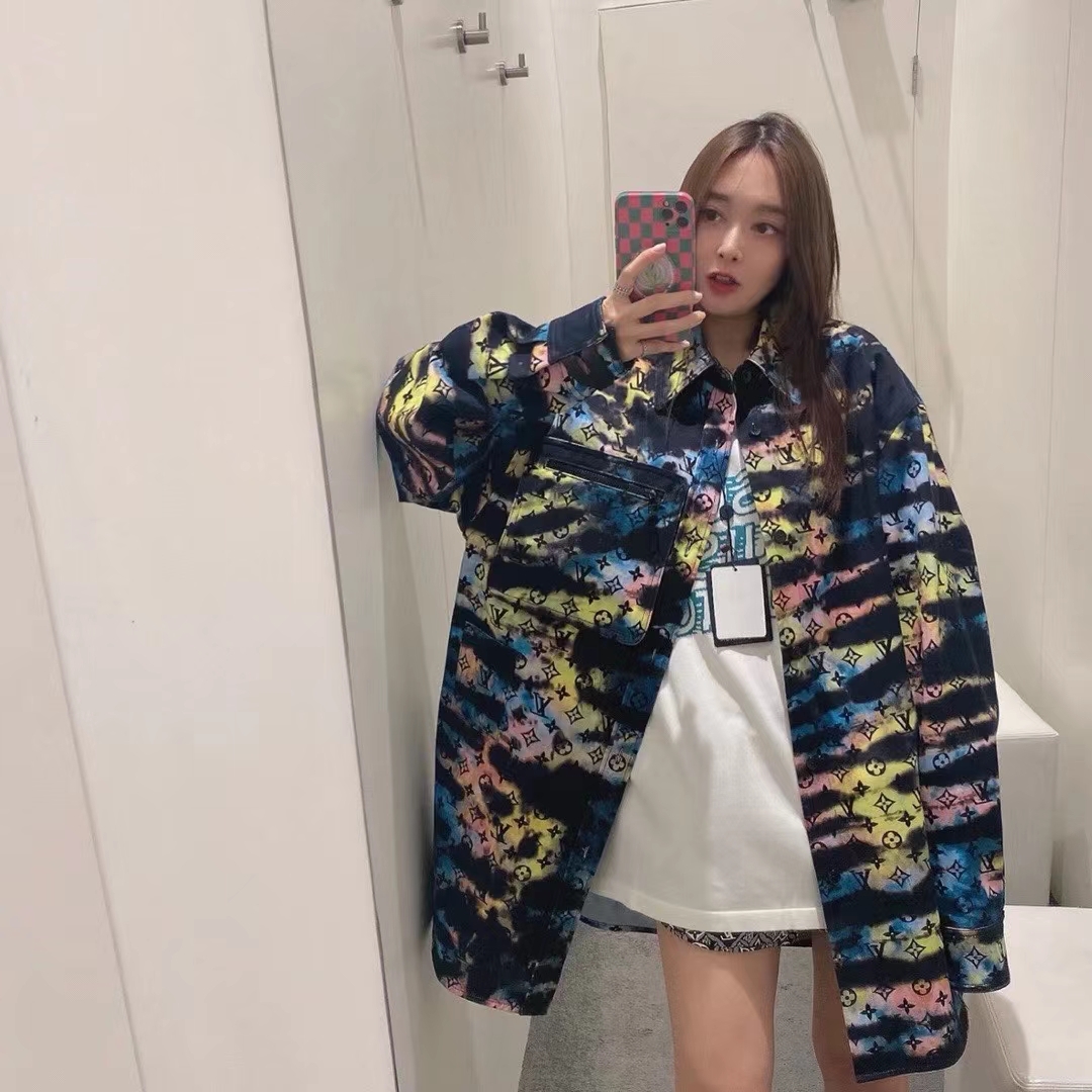  [LOUIS VUITTON] 루이비통 프린티드 모노그램 타이다이 데님 셔츠 1A9A3W