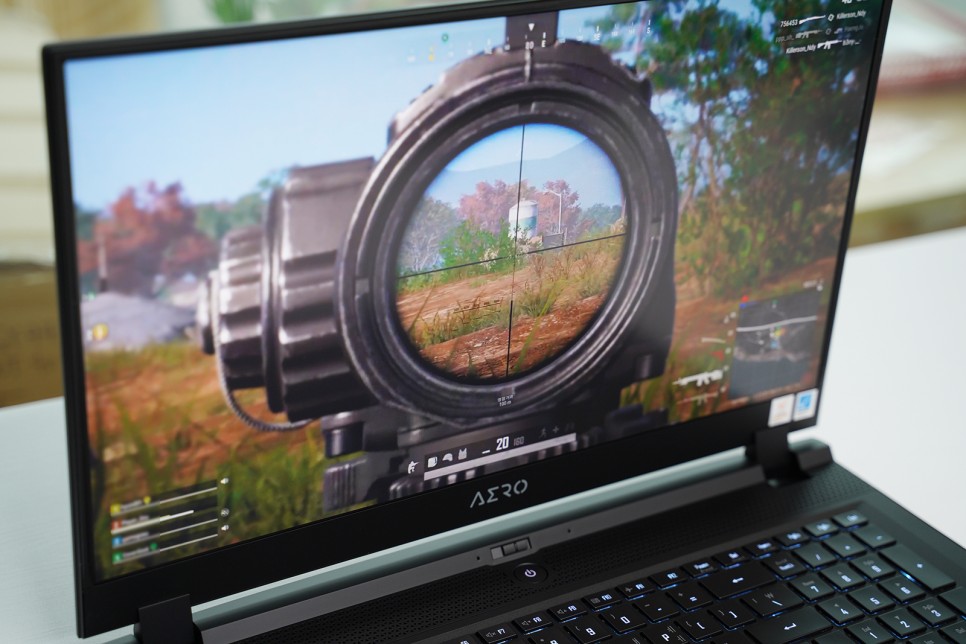 그래픽 작업용 AERO 17 HDR XD 10