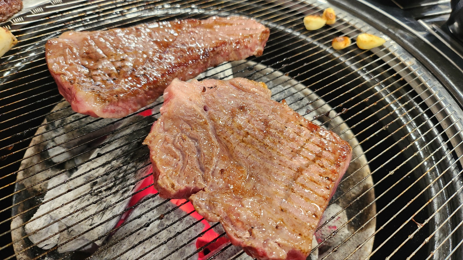 Donggoryeongsutbulgui (동고령숯불구이) 2