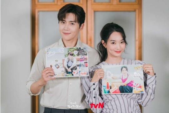  갯마을차차차 1위 김선호 신민아 화제