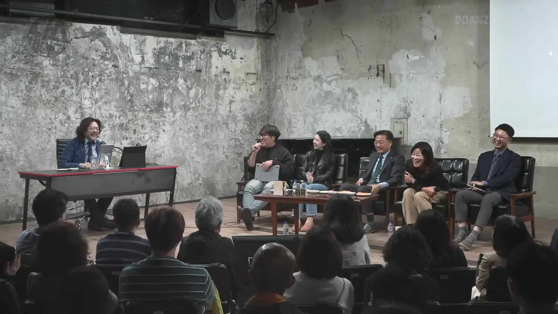 [김어준의 다스뵈이다] 331회 김건희의 흑염소, 명태균의 똥개, 국정원의 설레발.mp4_20241102_153304.462.jpg