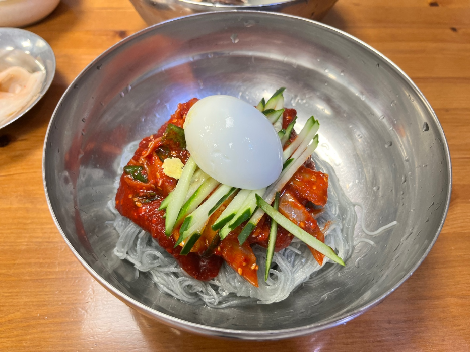 회냉면의 모습