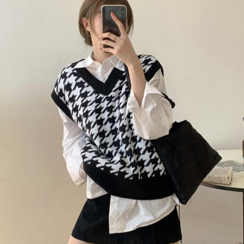 봄 가을 하운드체크 조끼 브이넥 간절기