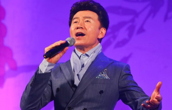  강진 가수 나이 프로필 본명 키 고향 가발 노래 부인 김효선
