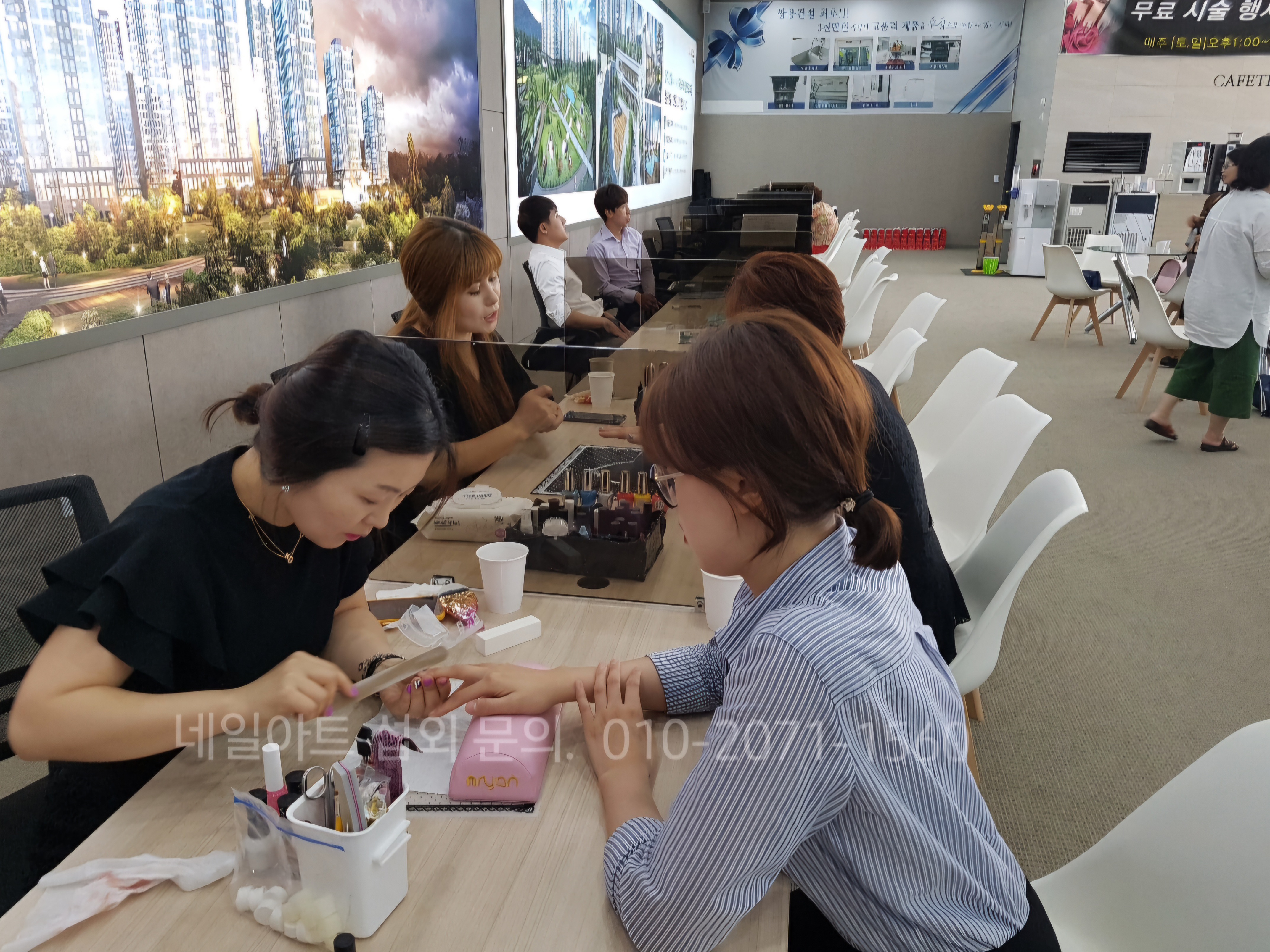 네일작가 이미지