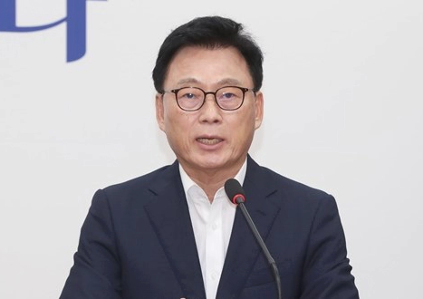  홍범도 흉상 철거 이전에 강력히 반대하는 더불어민주당