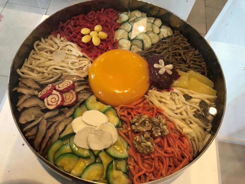 전주-맛집-고궁본점-비빔밥모형
