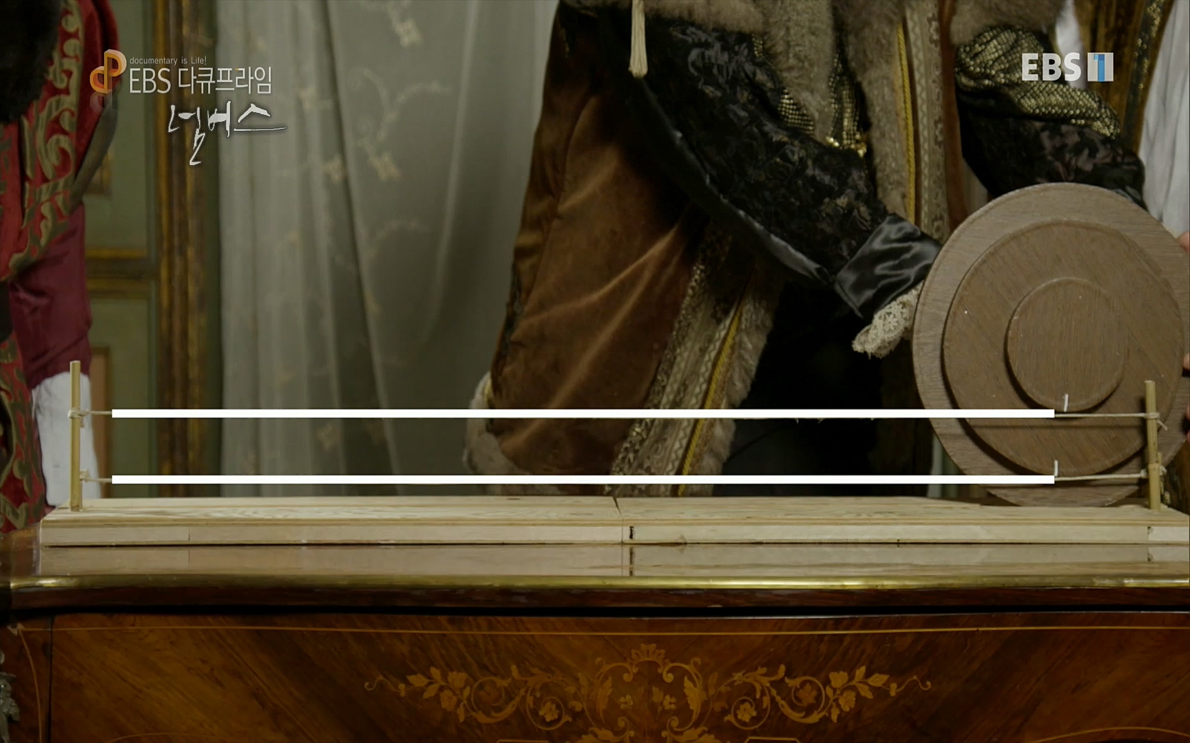 EBS 다큐프라임 - TV - 교육의 중심 EBS넘버스 - 2부 천국의 사다리, ∞.mp4_20220723_150833.576.jpg