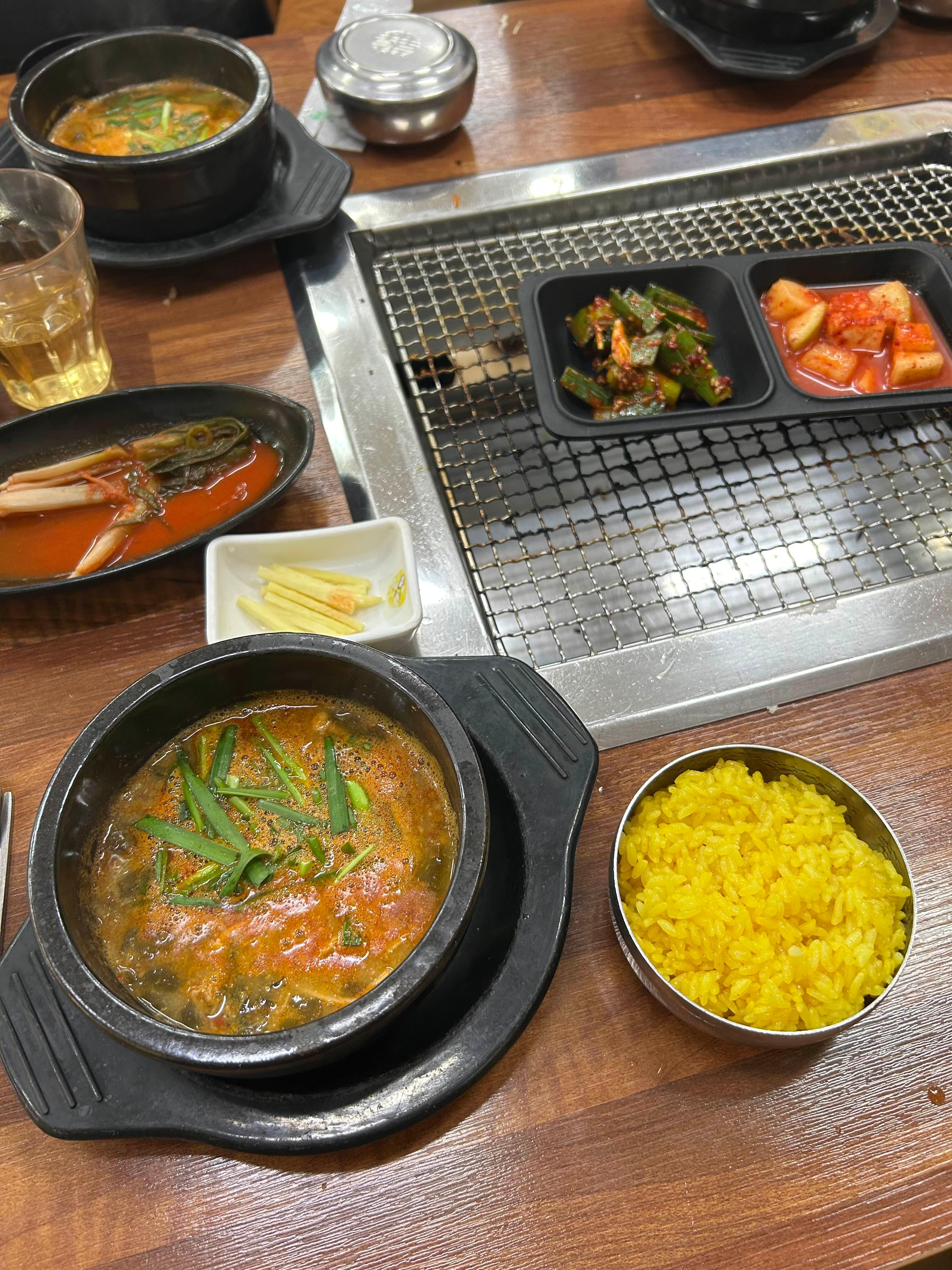 Chamsutsananago, daewangchikin (참숯산아나고, 대왕치킨) 2