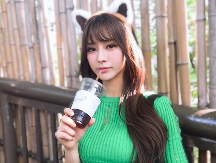 우왁굳 얼굴? 우왁굳 프로필 총정리!(우왁굳 나이, 아내, 실물, 결혼, 배경화면, 카페 등)