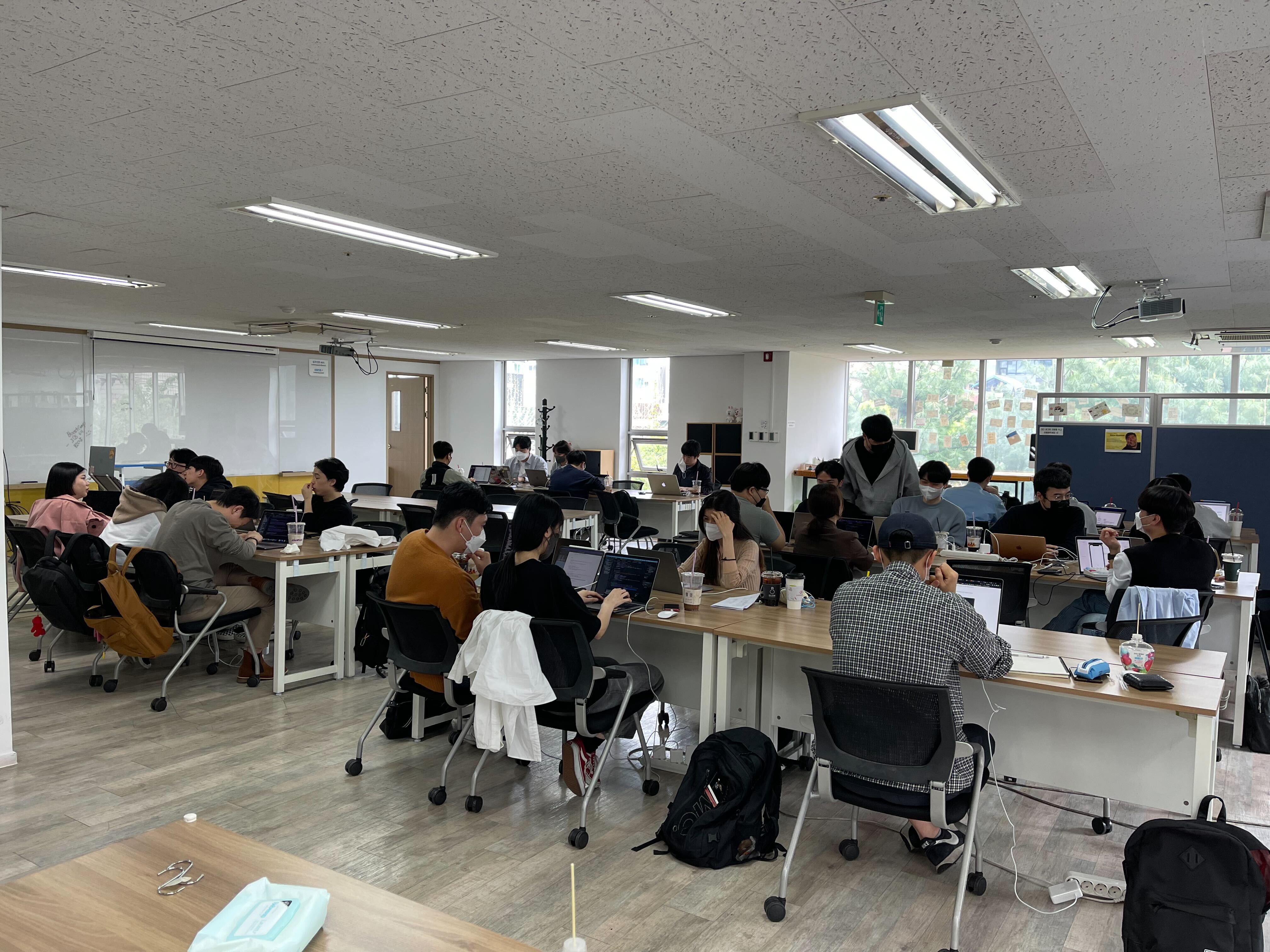 4월이 끝나가면서 - 1. 근황 4월이 끝나가면서 - 1. 근황