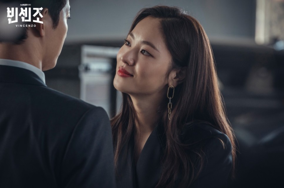 나이키 영화 드라마 작품활동 고향 소속사 인스타그램 빈센조 방송시간 1회 2회 줄거리 재방송 제작사 송중기 2