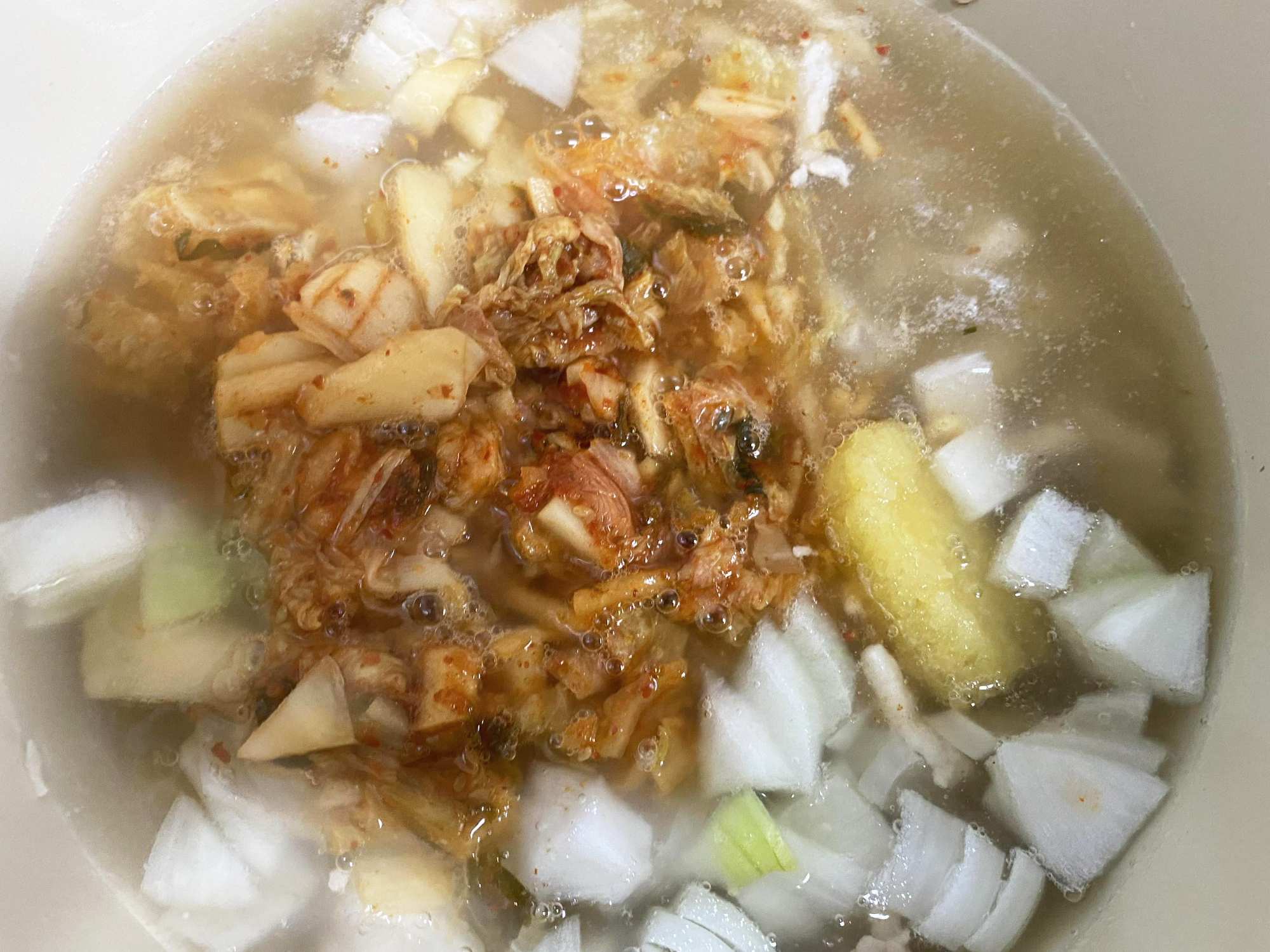 신김치 채소 투하