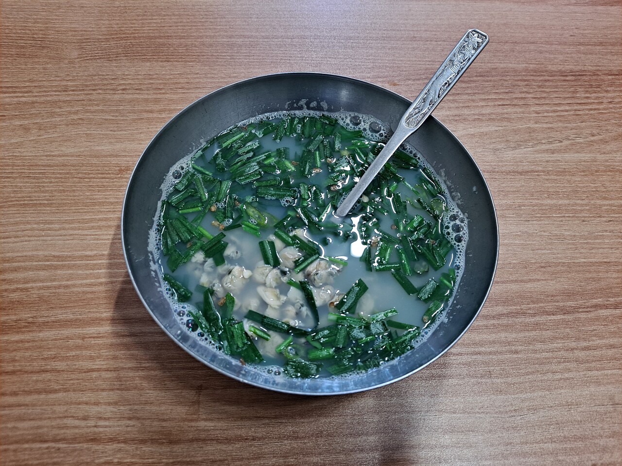  속이 환하게 풀리다, 재첩국(Freshwater Marsh Clam Soup)