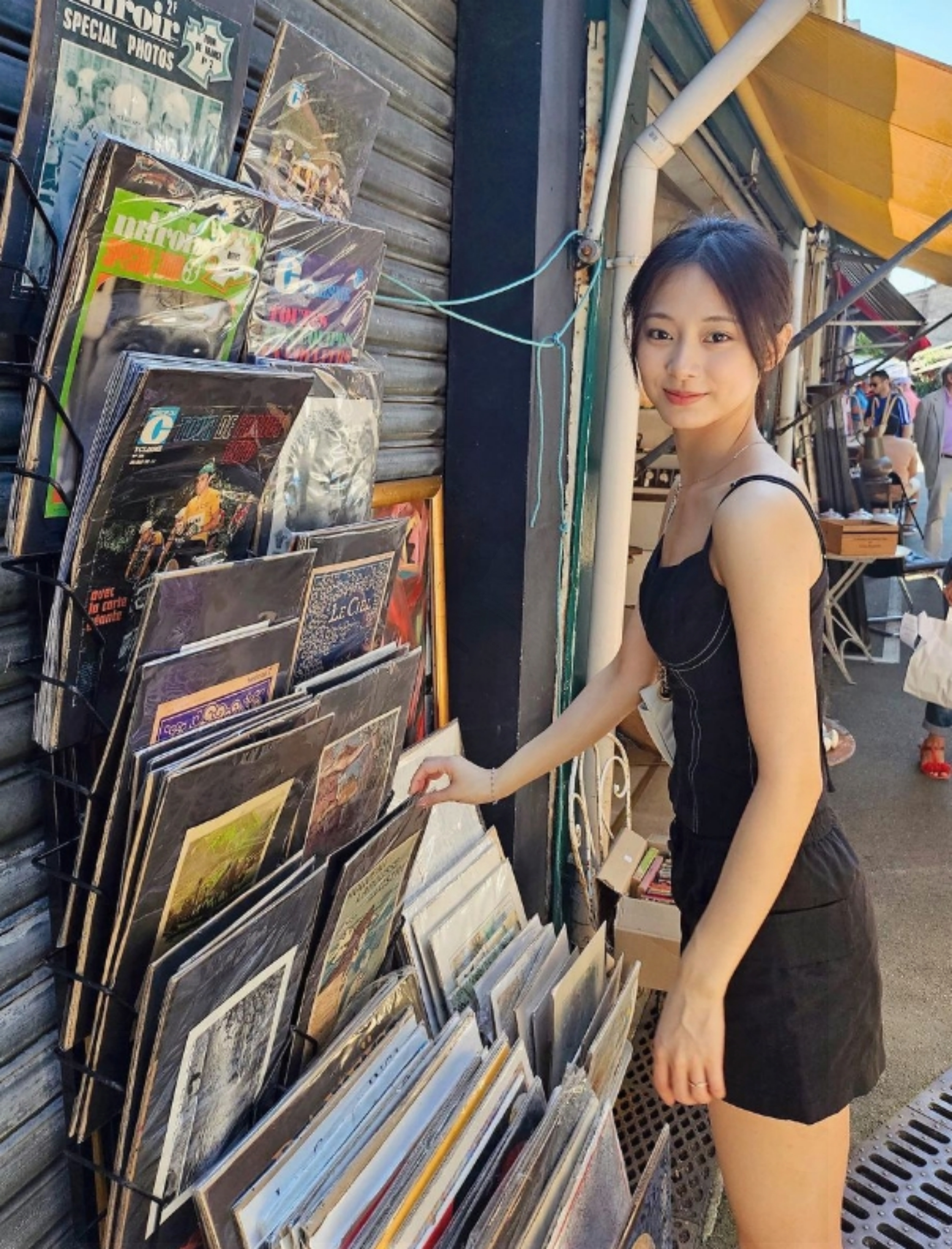  트와이스 쯔위 블랙 숏팬츠 패션 눈부신 미모 열일하네