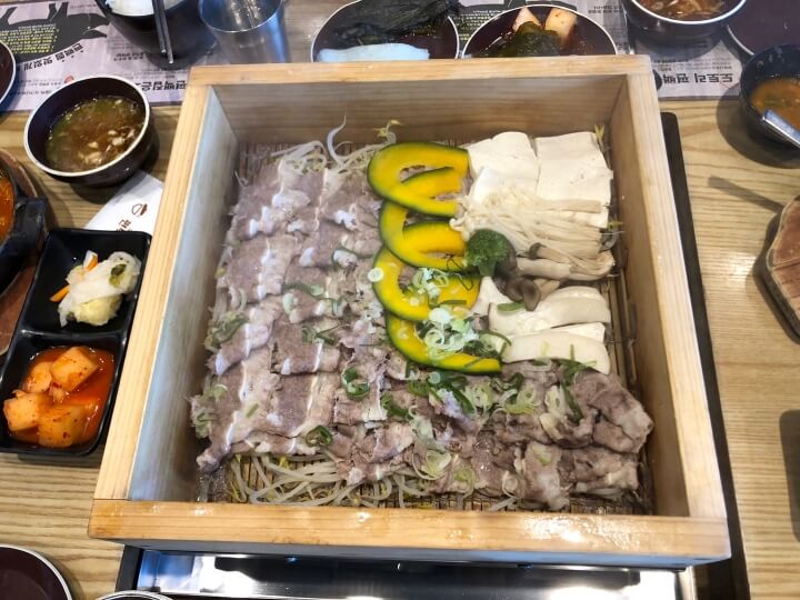  대전 현대아울렛 맛집 도토리 편백집
