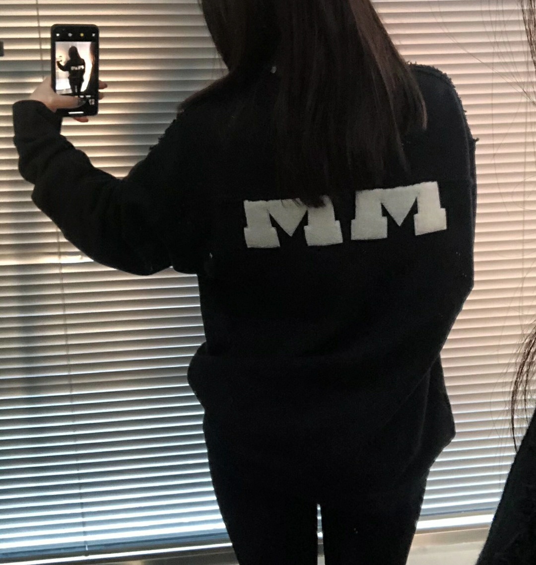  [MAISON MARGIELA] 메종 마르지엘라 M 로고 스웨트 셔츠 맨투맨 티셔츠