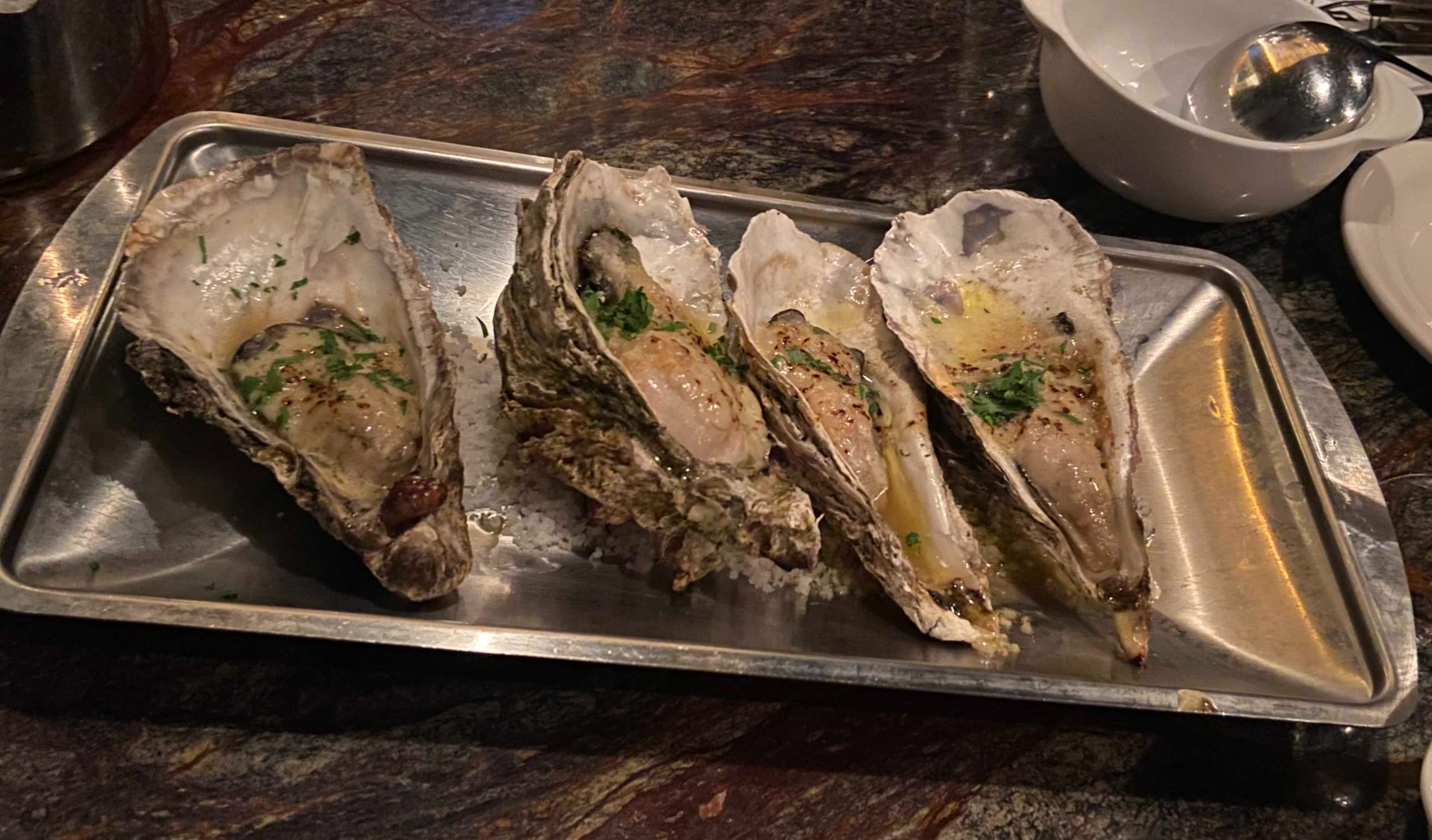 [성수동맛집] "더즌오이스터" 요즘 젊은이들은 다 성수동 간다며~?