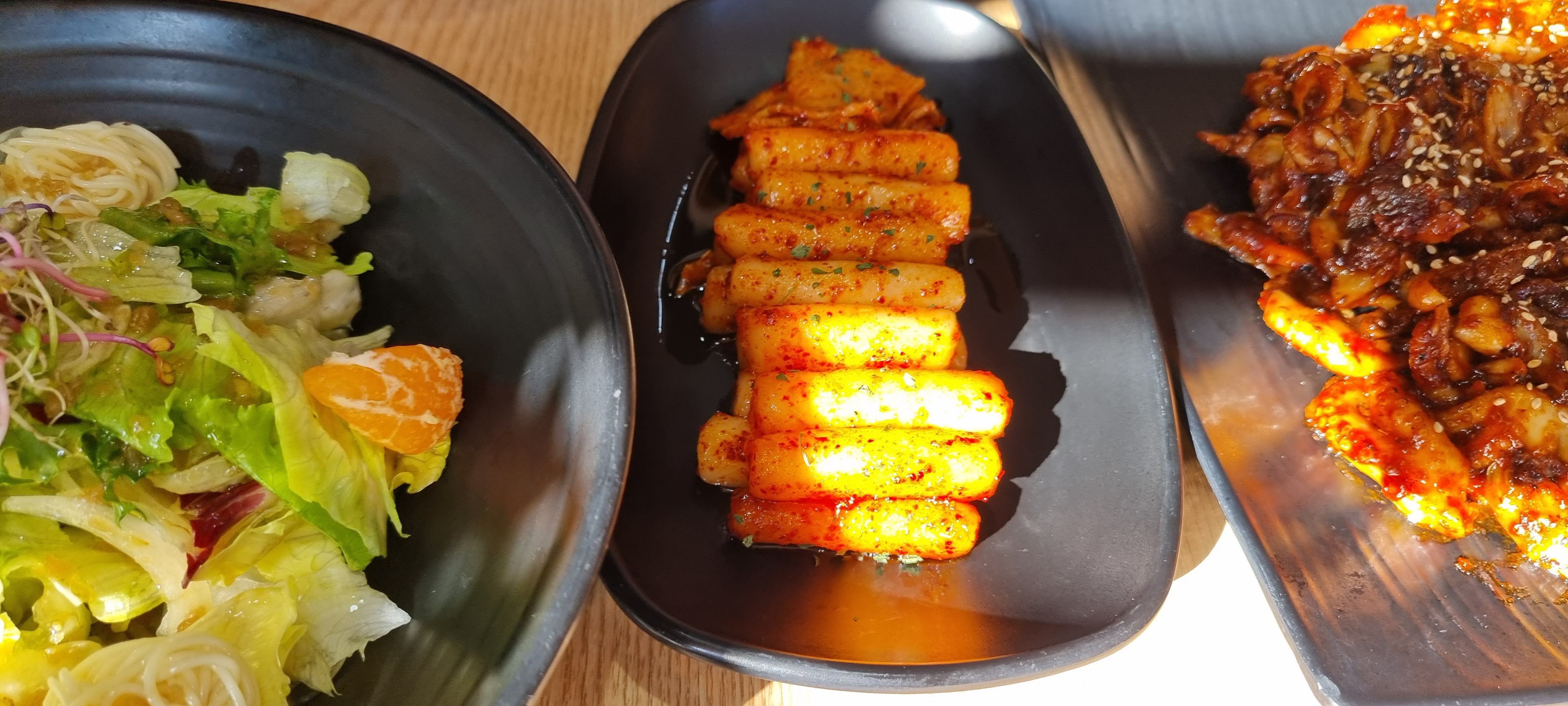 밑반찬중 하나, 오뎅, 떡 볶음 