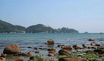 천하몽돌해변